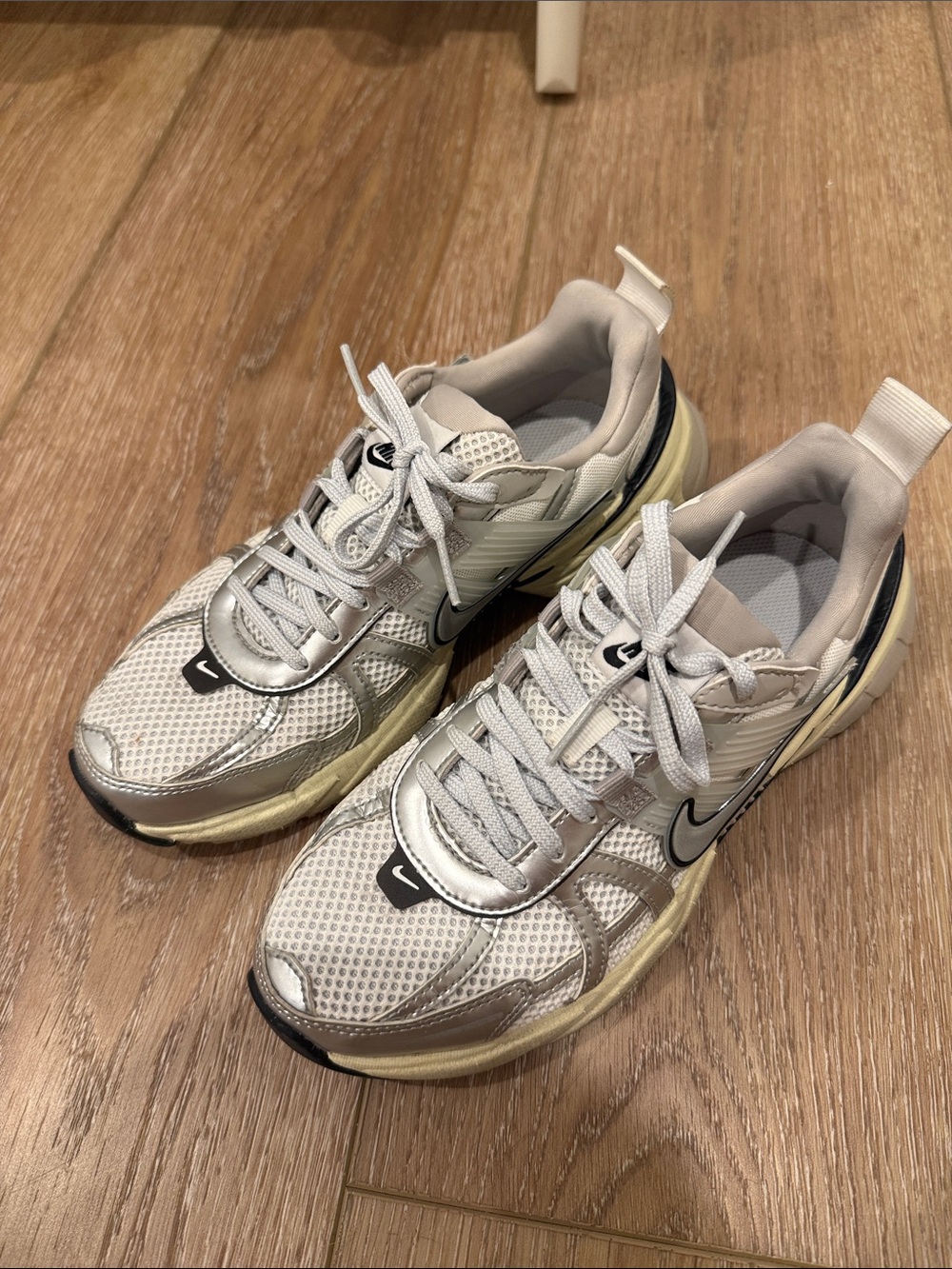 Nike V2K Run Women Silver